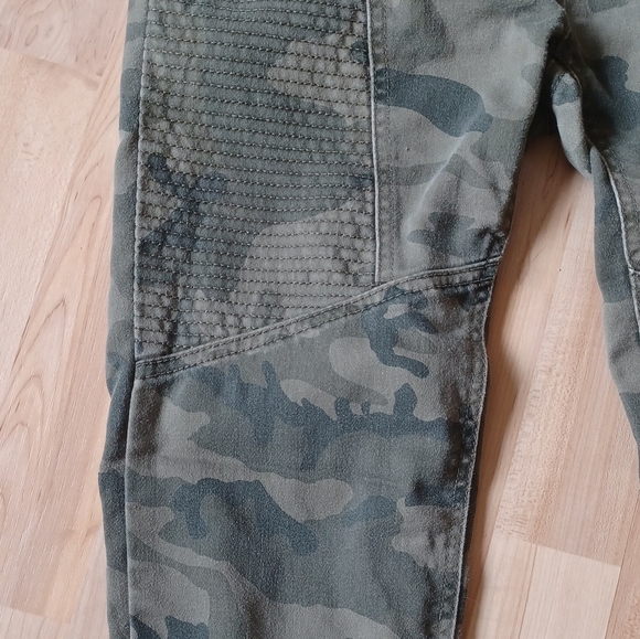 Recruit Jeans Women’s Moto Camo Pants Size 6 Green Gray Slim Fit Combat Cargo - Picture 4 of 12